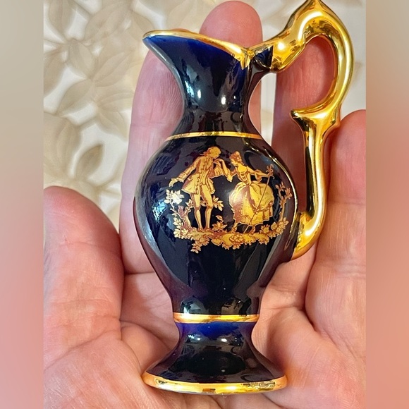 Set Of 2 Cobalt & Gold Limoges France Miniature Pitchers And Ashtray - Picture 3 of 8